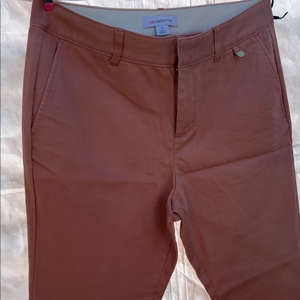 Liz Claiborne women’s pink Chinos